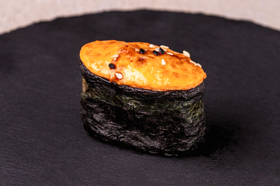 Запеченные суши с крабом